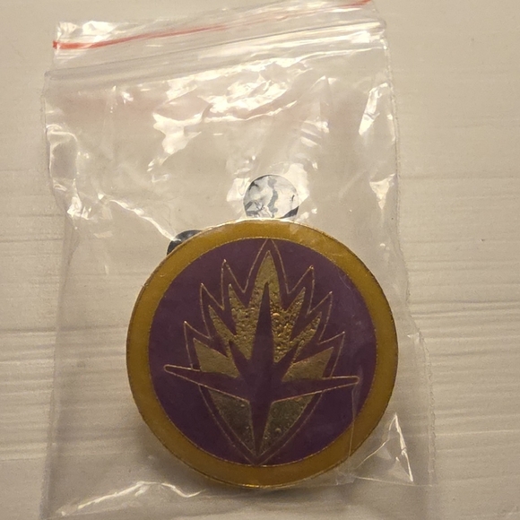 Disney & Marvel Collector Pin – Gold | Very Rare Limited Edition 1 of 500 - Picture 3 of 3